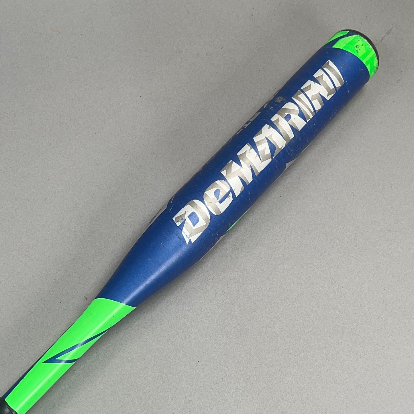 Demarini Uprising 30/18 (-12) Softball Bat
