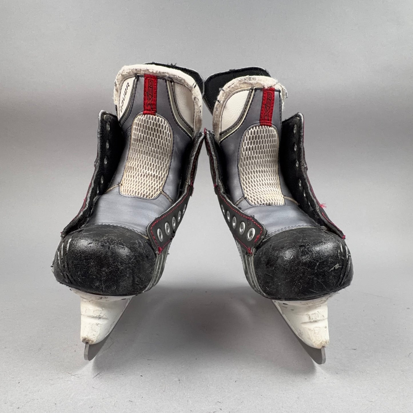 Bauer Vapor X3.0 Size 5 Intermediate Hockey Skates
