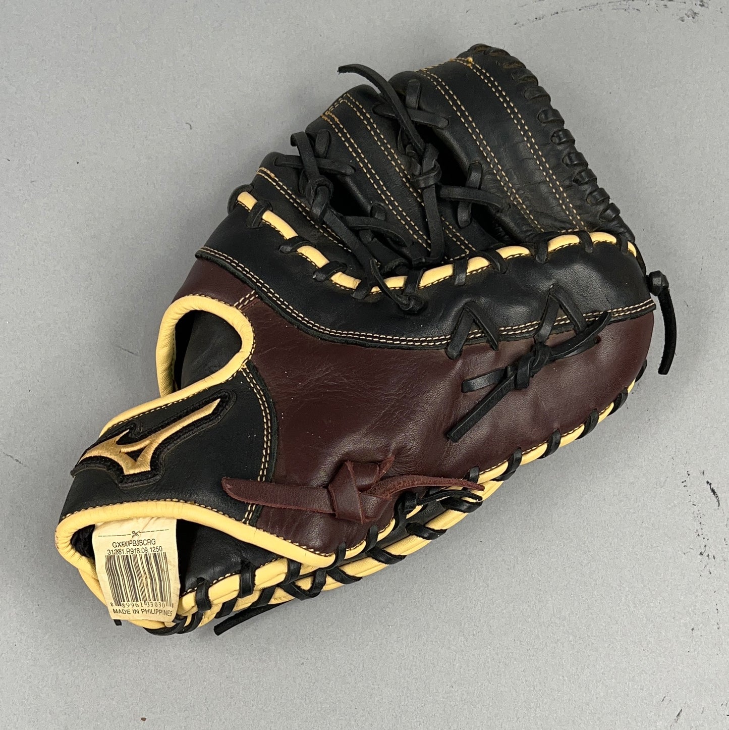 Mizuno GXF 50 PB3BC 12.5" Right Hand Thrower First Baseman's Glove