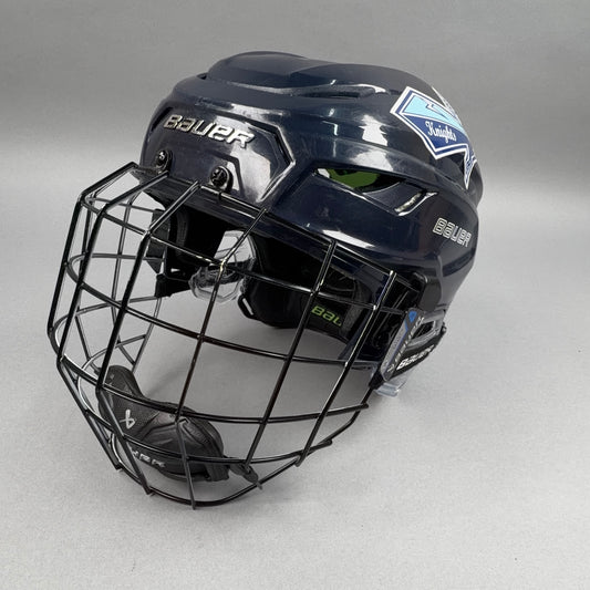 Bauer Hyperlite M/L 7 1/8" to 7 7/8" Senior Hockey Helmet