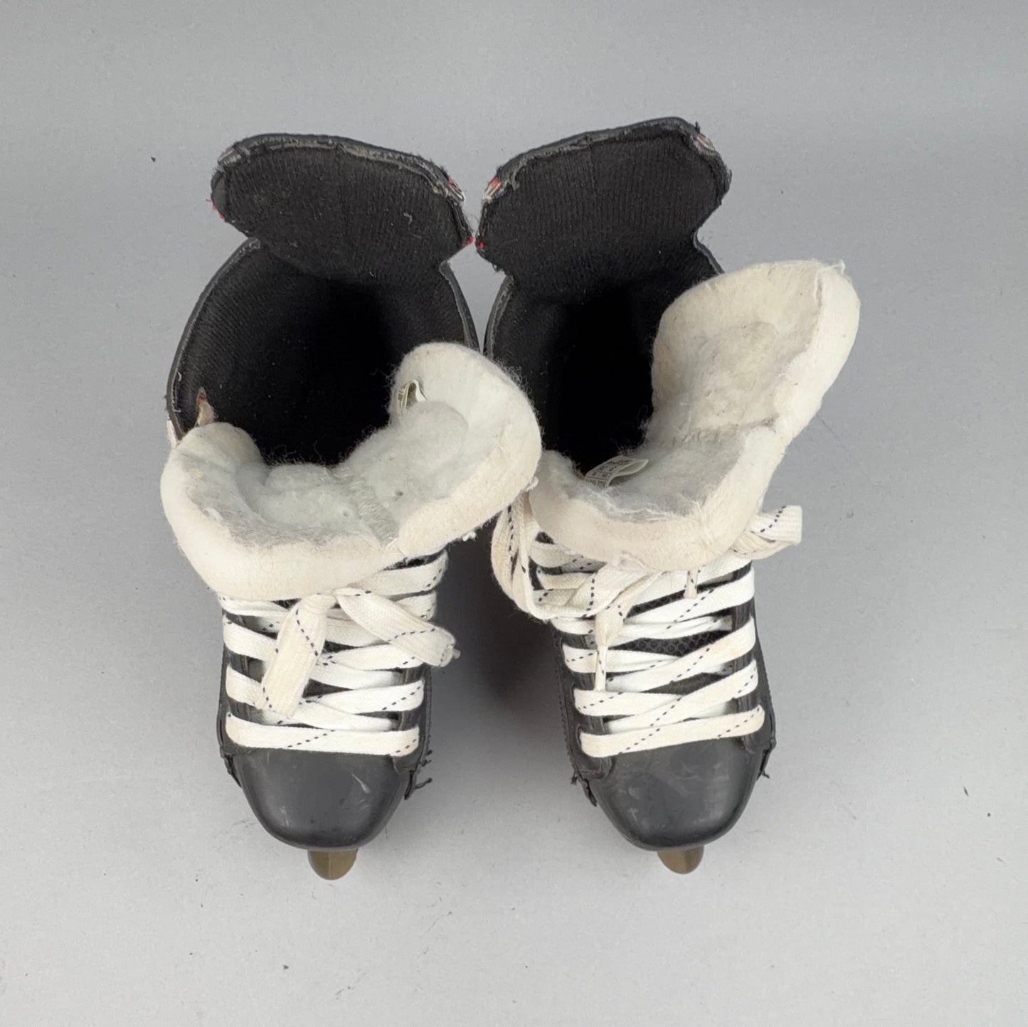 Tour FB-225 Size 3 Inline Skates