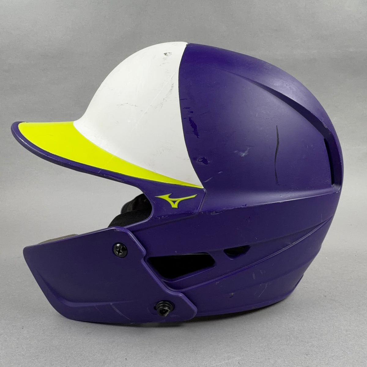 Mizuno F6 Small 6 3/4" to 7 3/8" Youth Baseball Batting Helmet