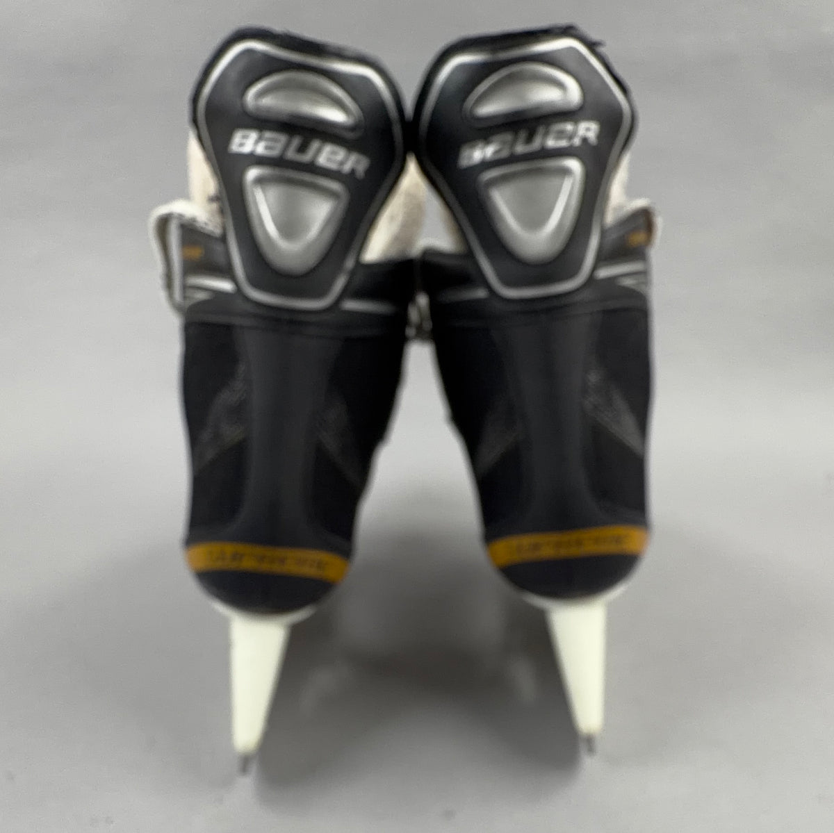 Bauer Supreme One20 Size 4 Intermediate Hockey Skates