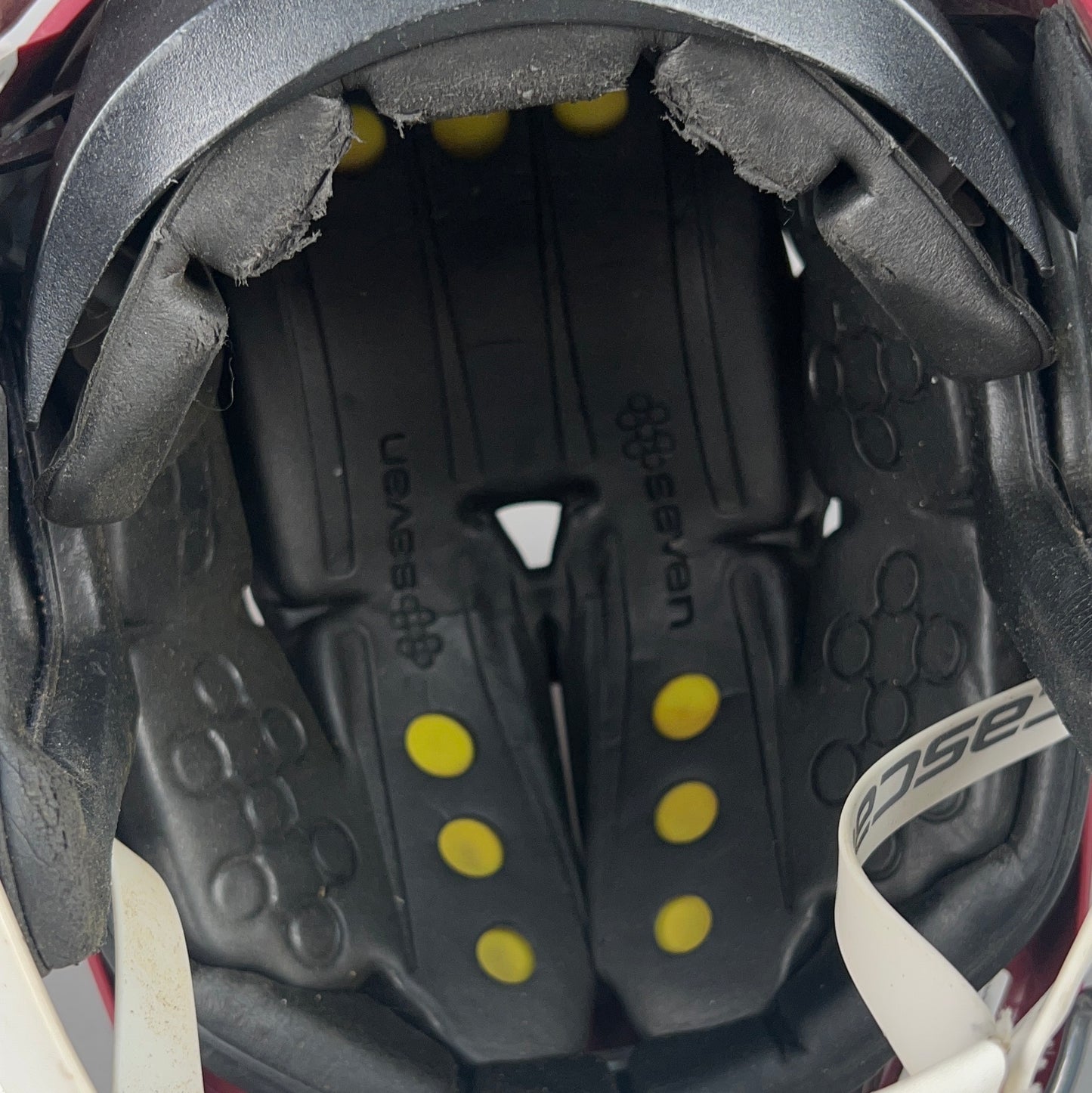 Cascade R OSFM Adjustable 21.5" to 24" Lacrosse Helmet