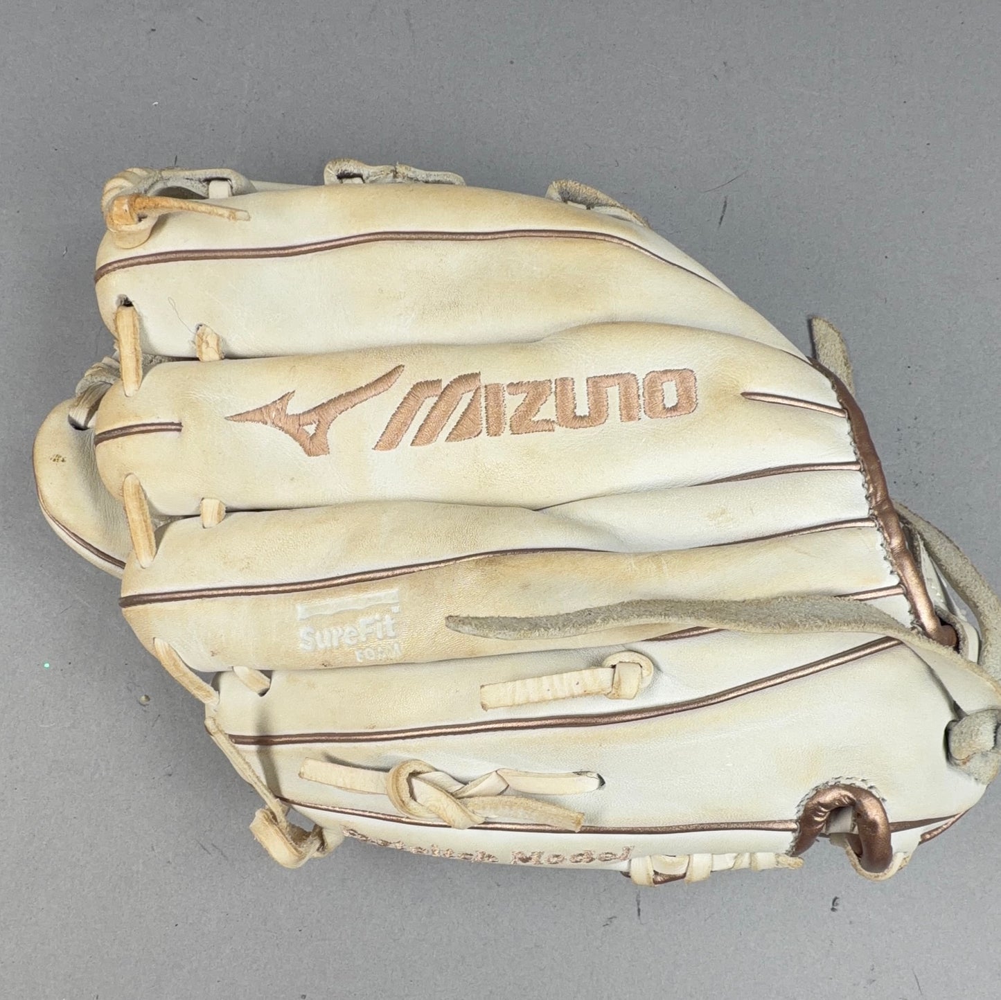 Mizuno MVP Select 12" Right Hand Thrower Fastpitch Glove