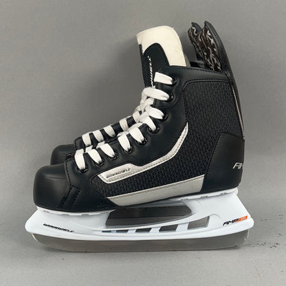 Winnwell AMP 300 Size 6 Intermediate Hockey Skates