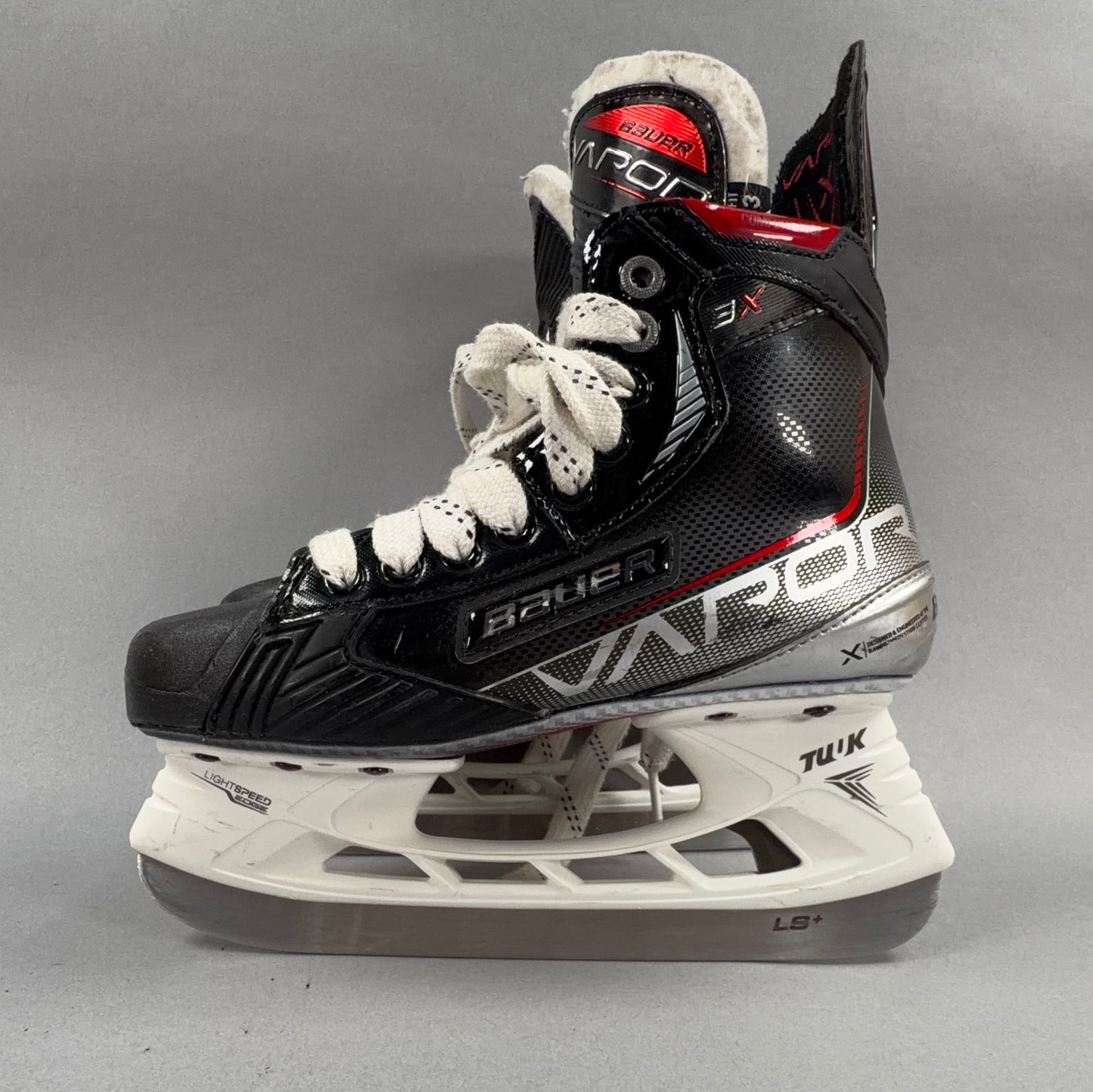 Bauer Vapor 3X Size 4.5 Intermediate Hockey Skates