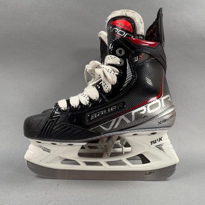 Bauer Vapor 3X Size 4.5 Intermediate Hockey Skates