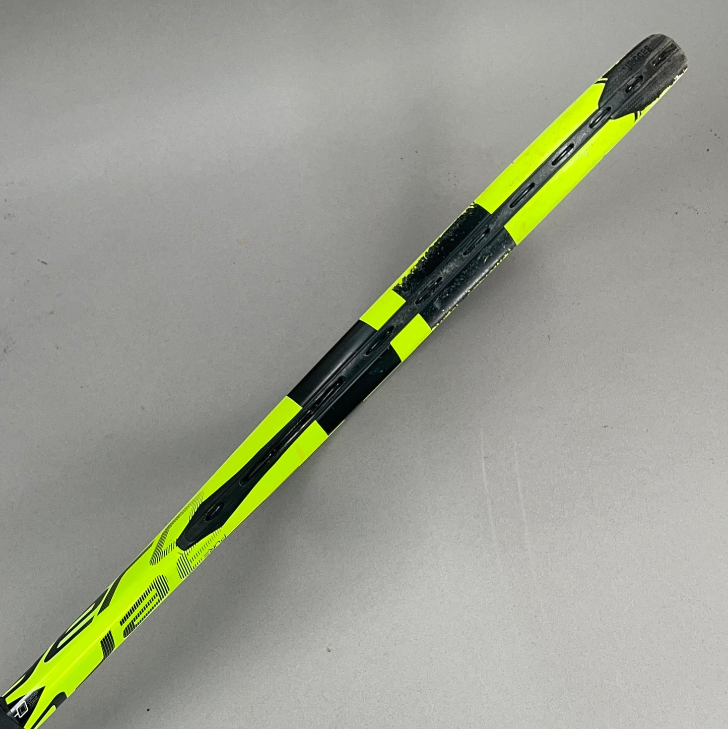 Babolat Pure Aero JR 26 Tennis Racquet 4" Grip & 100in² Head Size