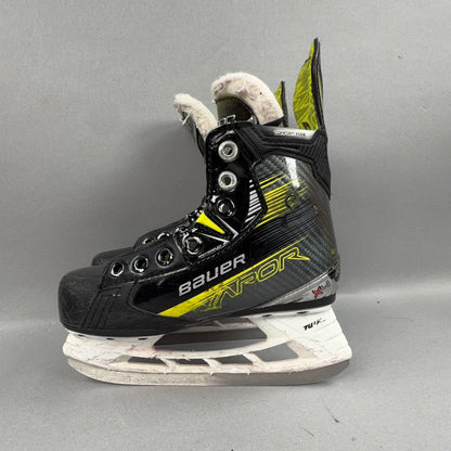 Bauer Vapor X4 Size 13Y Youth Hockey Skates