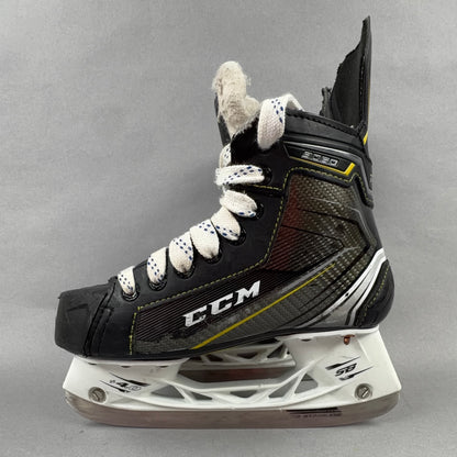 CCM Tacks 9060 Size 2.5 Junior Hockey Skates