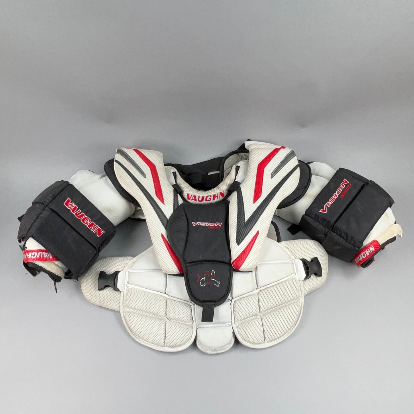 Vaughn Vision 9200 Senior Medium Goalie Chest Protector