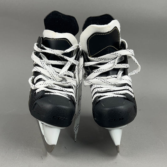 CCM Tacks 9040 Size 1 Junior Hockey Skates