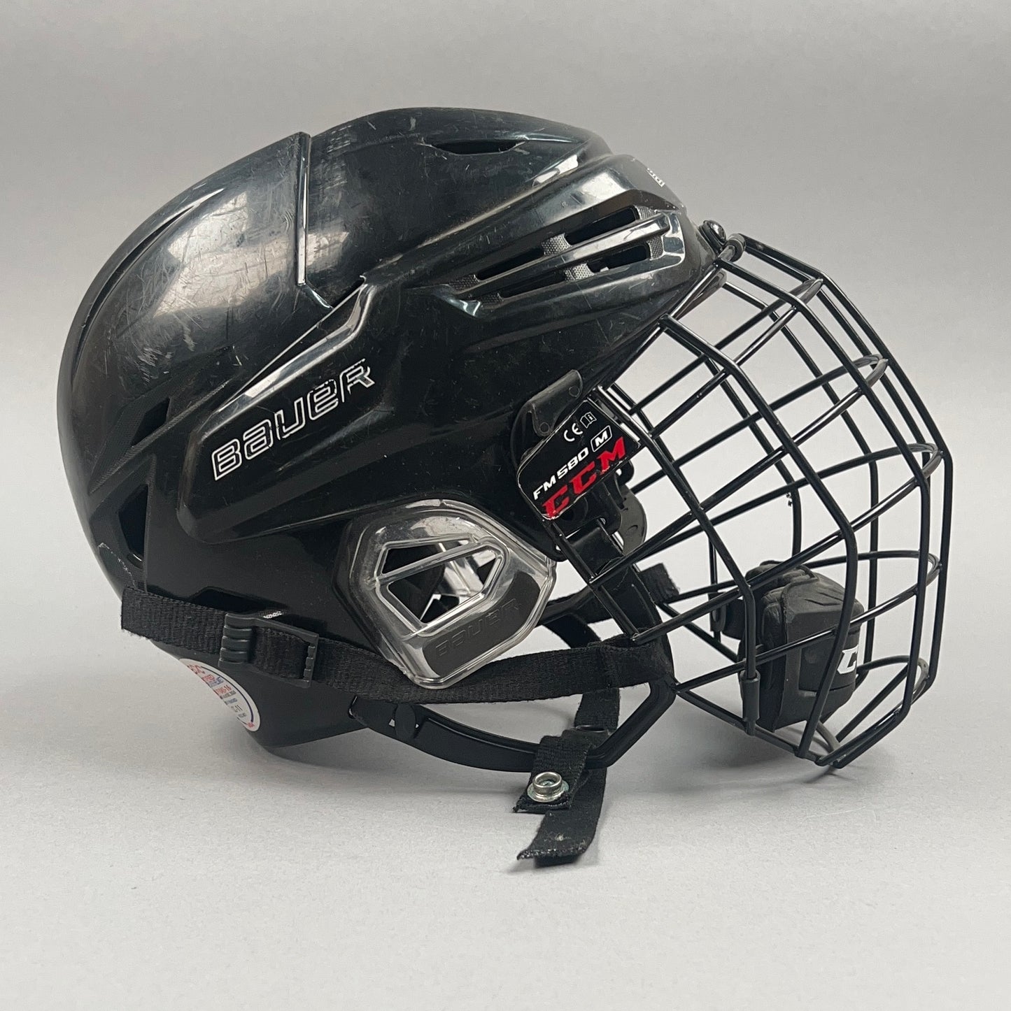 Bauer Re-Akt 95 Medium 6 7/8" to 7 3/8" Senior Hockey Helmet