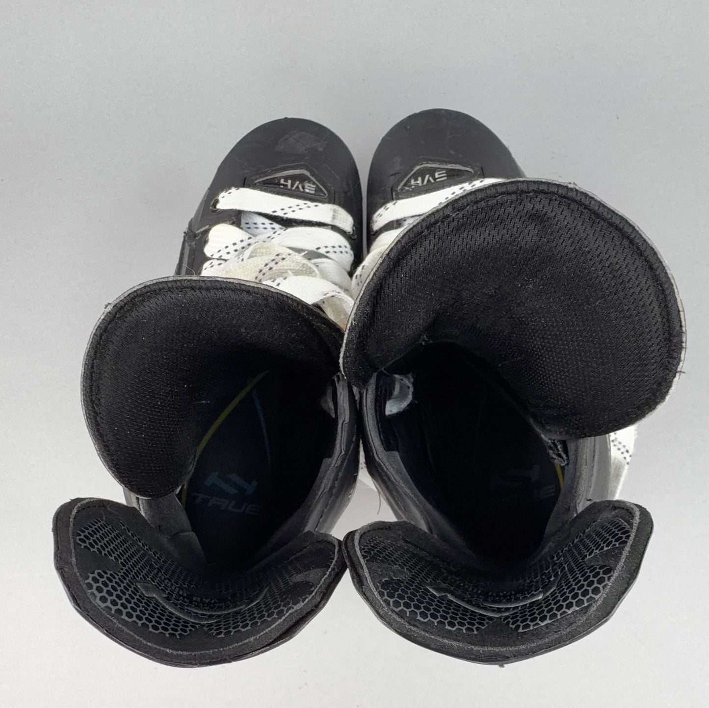 True SVH Custom Size 6.5 Intermediate Hockey Skates