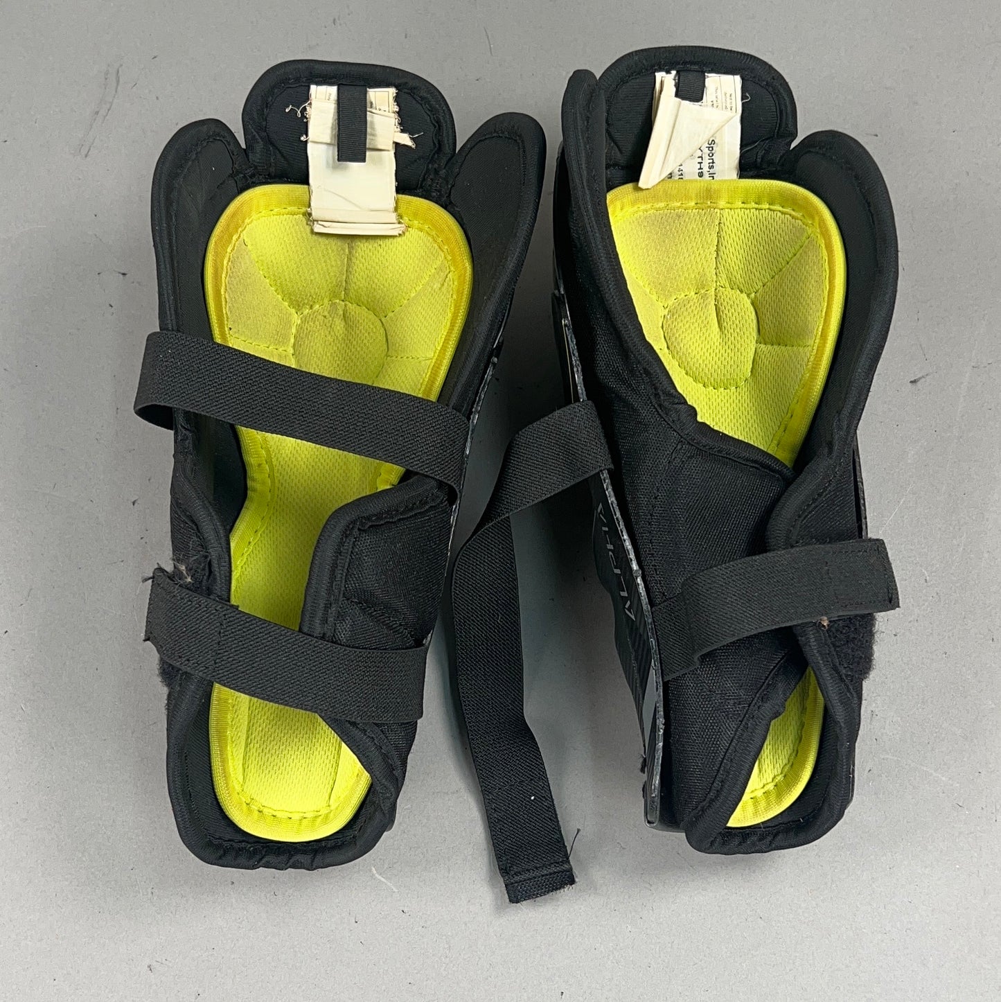 Warrior Alpha DX Youth 9" Hockey Shin Guards