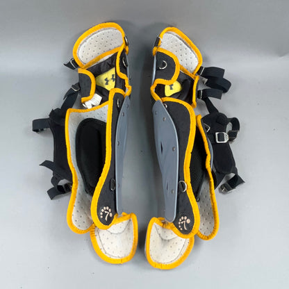 Under Armour UAWLG2-A Junior 15" Catchers Shin Guards