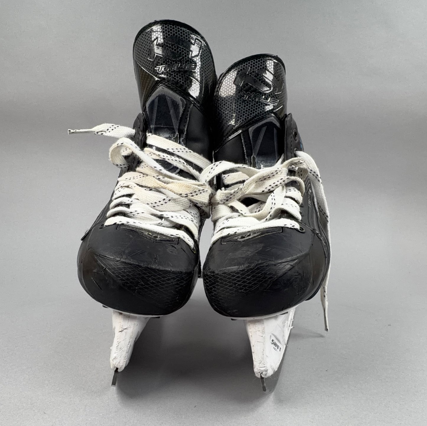 True SVH Custom Size 6.5 Intermediate Hockey Skates