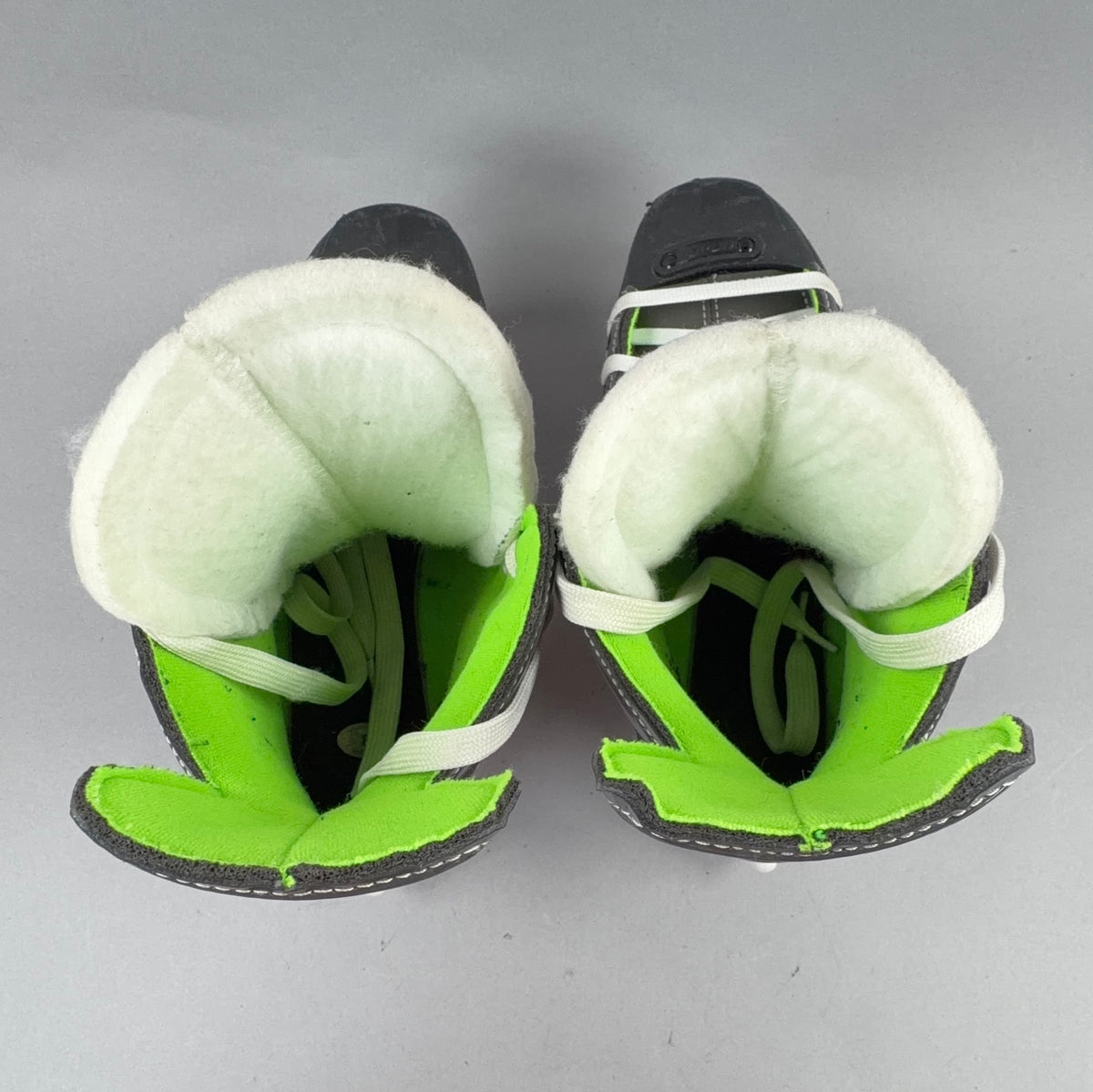 Bauer XLS Size 8.5 Senior Hockey Skates