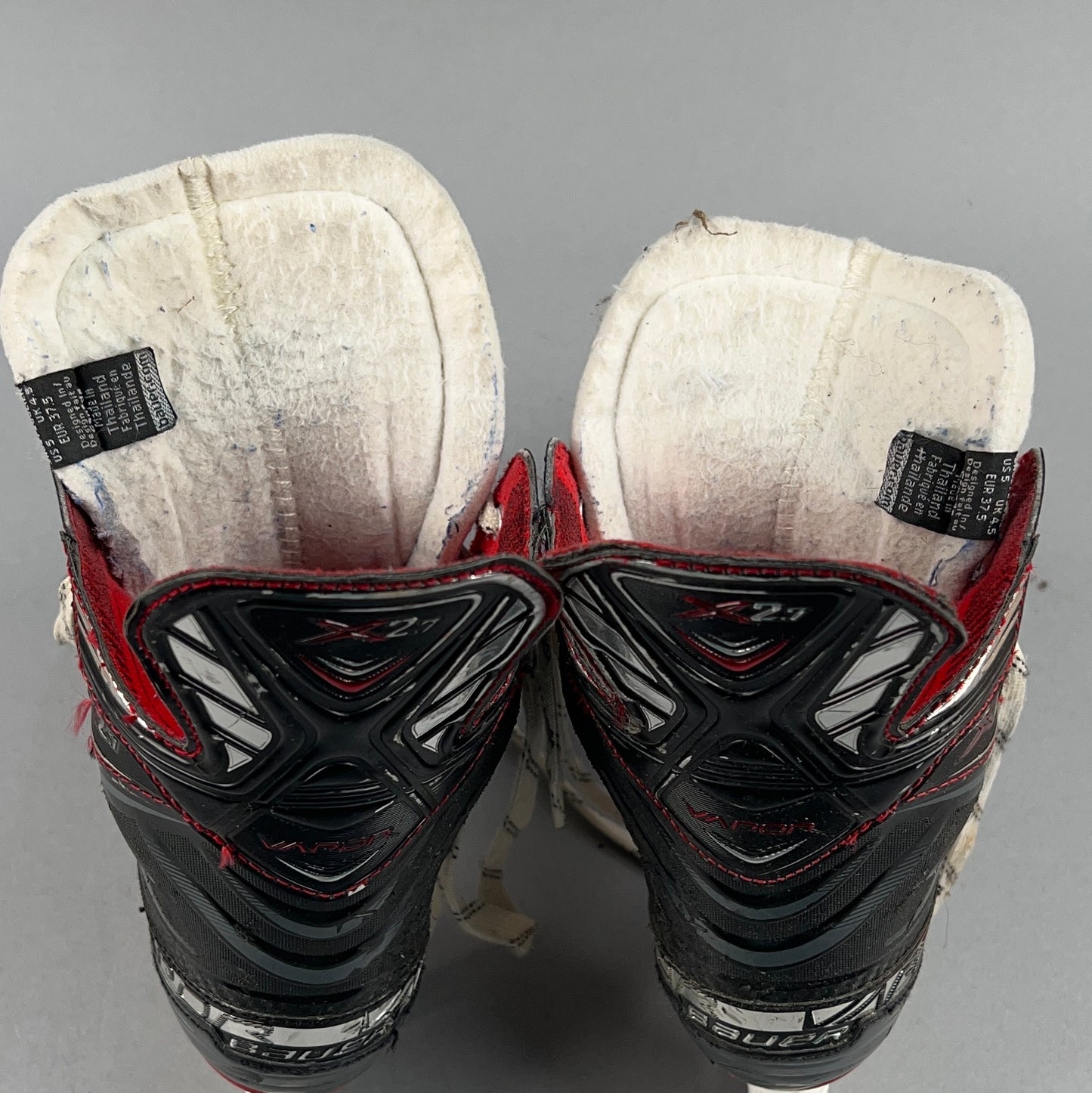 Bauer Vapor X2.7 Size 4 Intermediate Hockey Skates