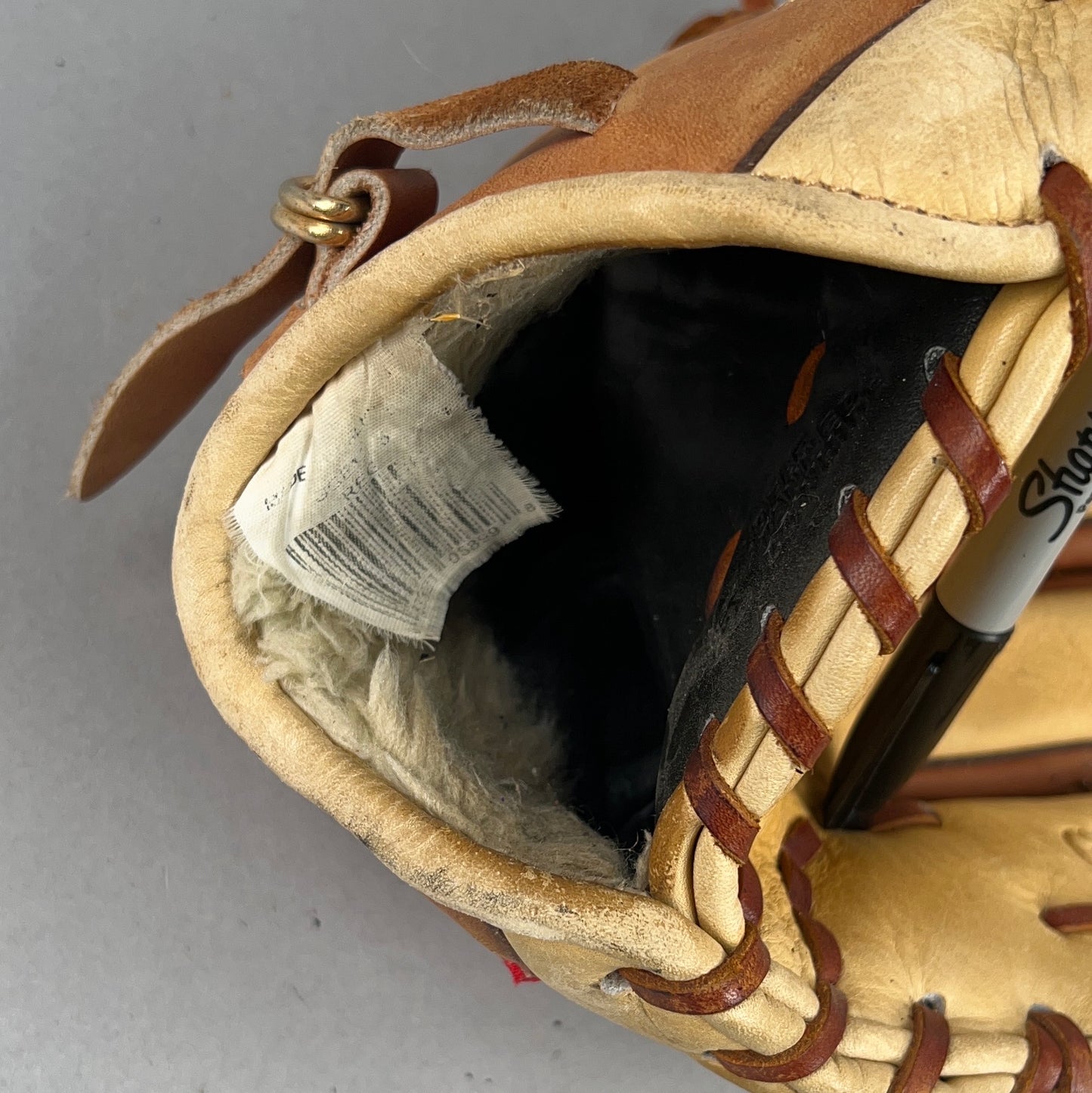 Rawlings CGE1275 12.75" Right Hand Thrower Baseball Glove