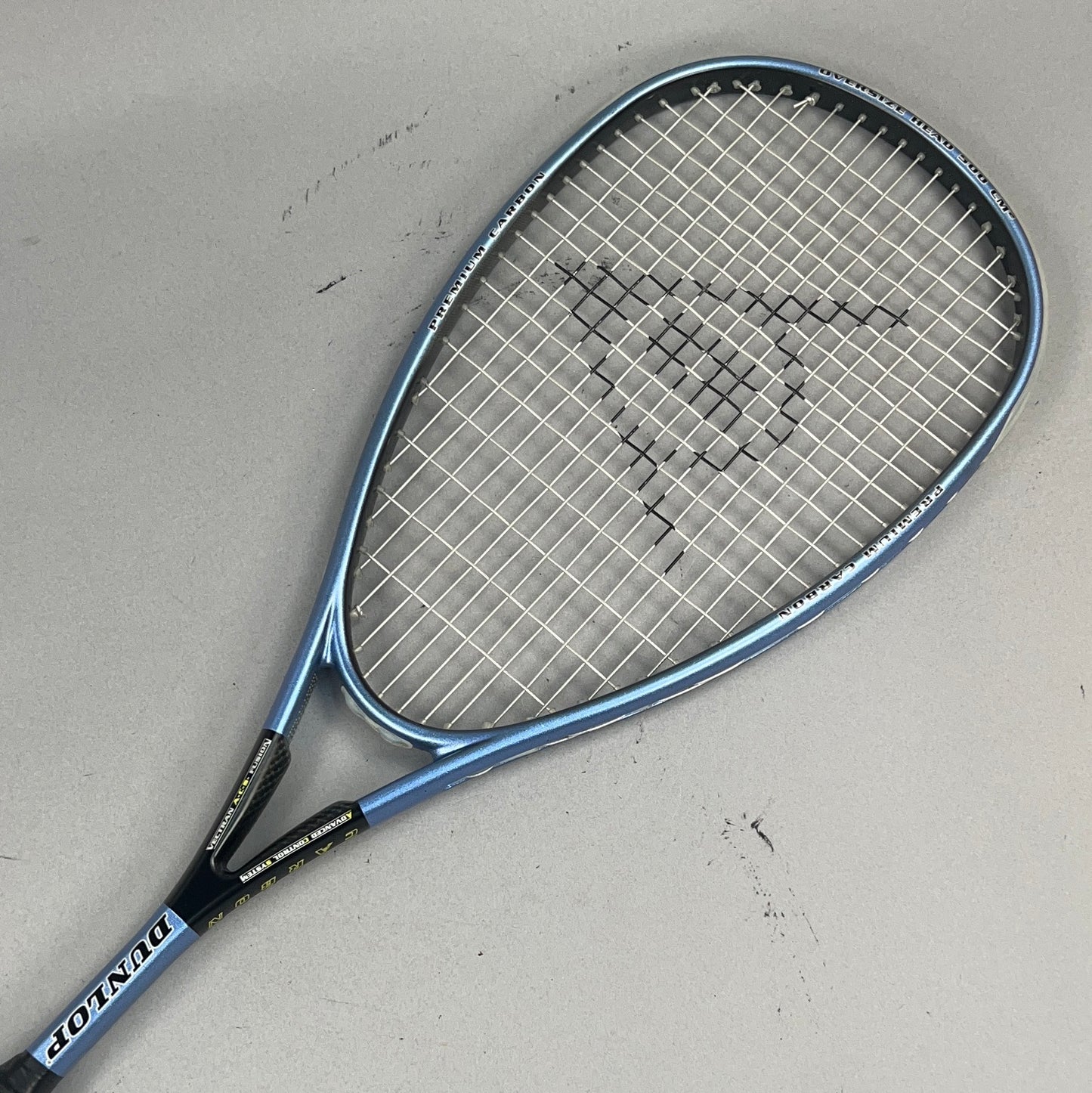 Dunlop BlackMax Carbon Squash Racket