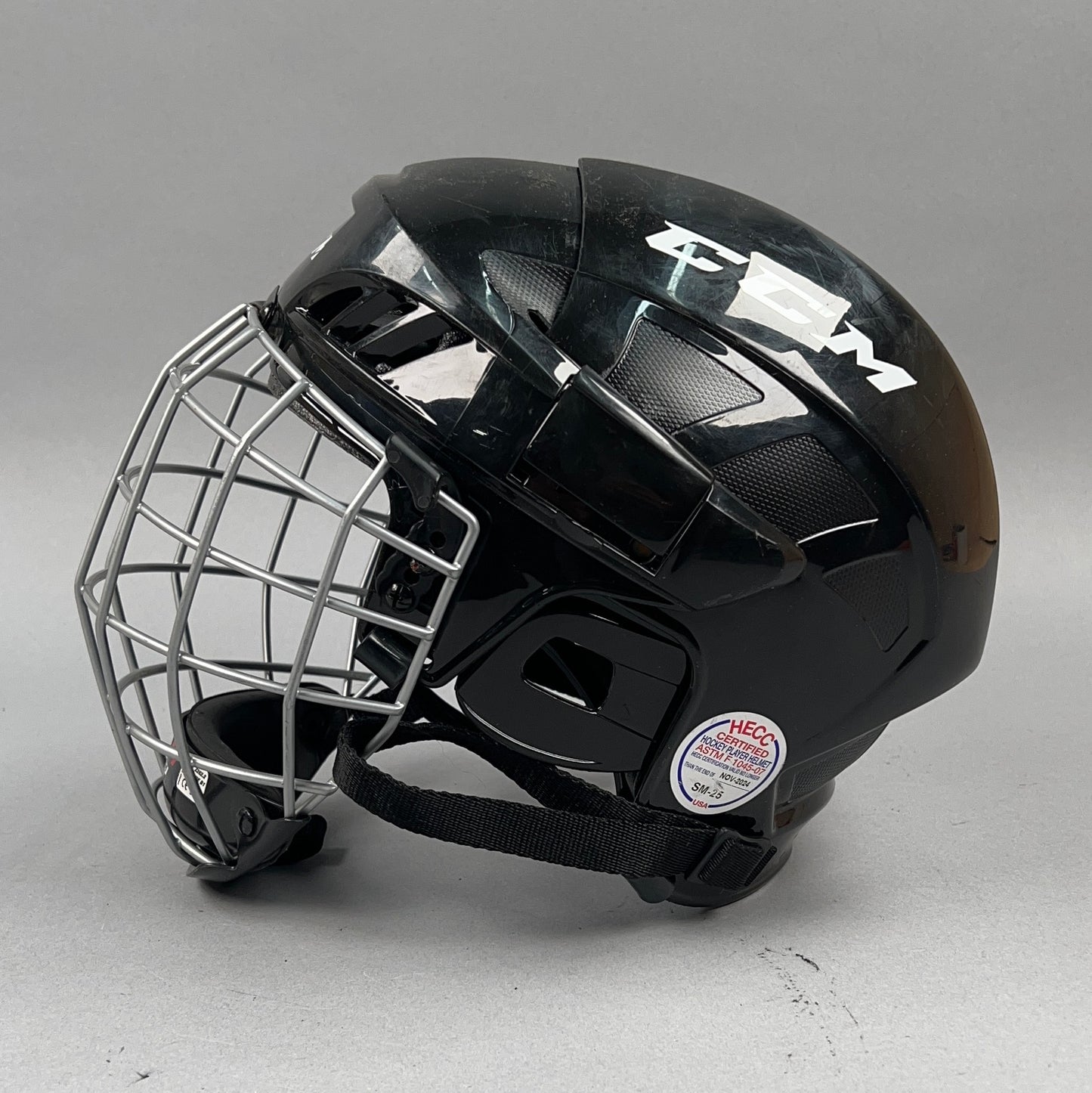CCM FL40 L Large 7 1/4" to 7 3/4" Senior Hockey Helmet