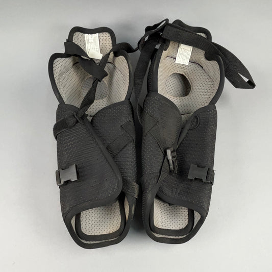 CCM Referee SG 100 Intermediate 14" Hockey Shin Guards