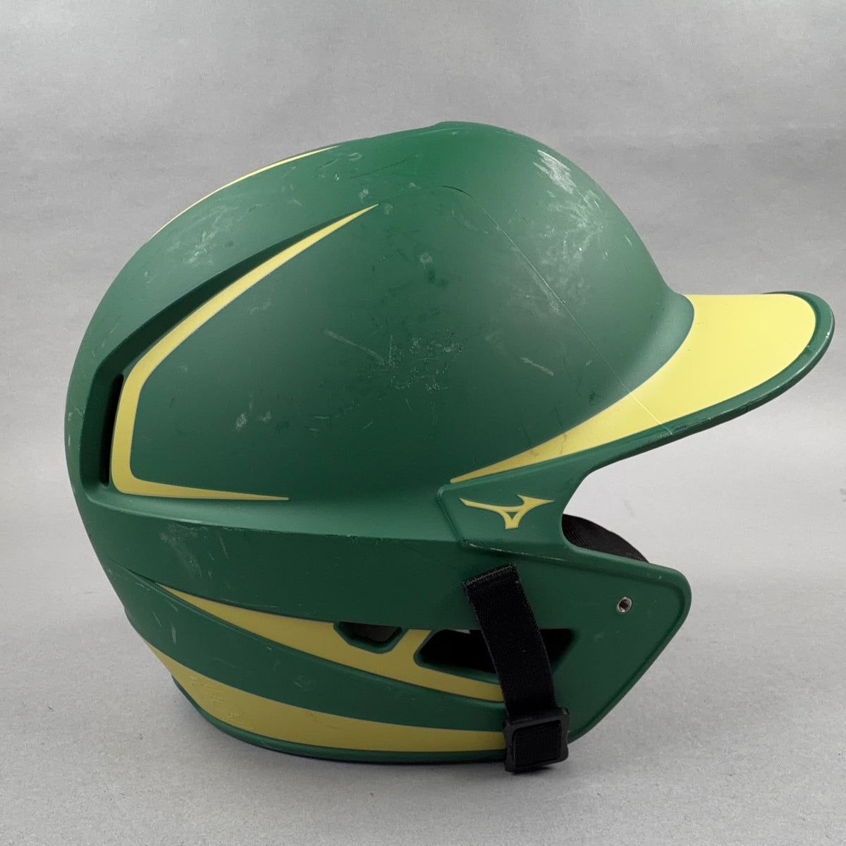 Mizuno F6 7 3/8" to 7 7/8" Senior Baseball Batting Helmet