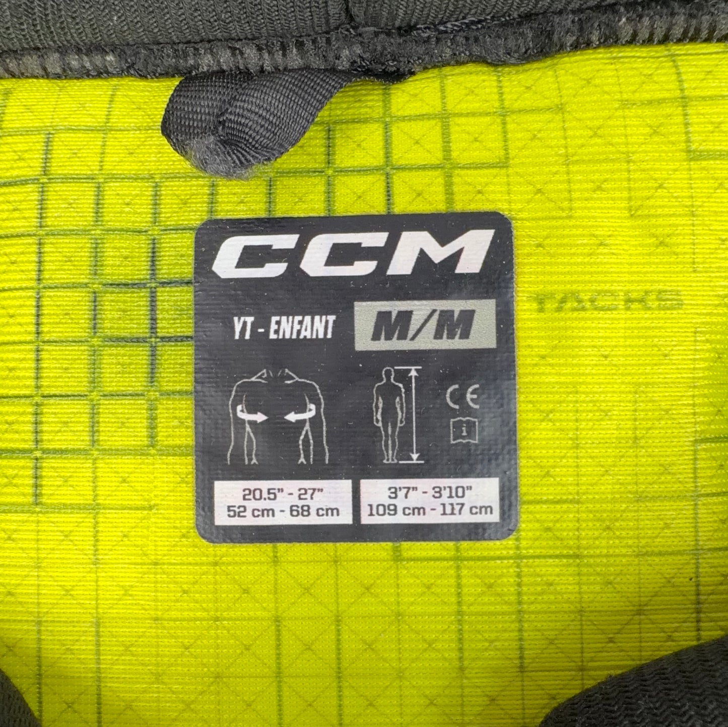 CCM Tacks XF Pro Youth Medium Hockey Shoulder Pads