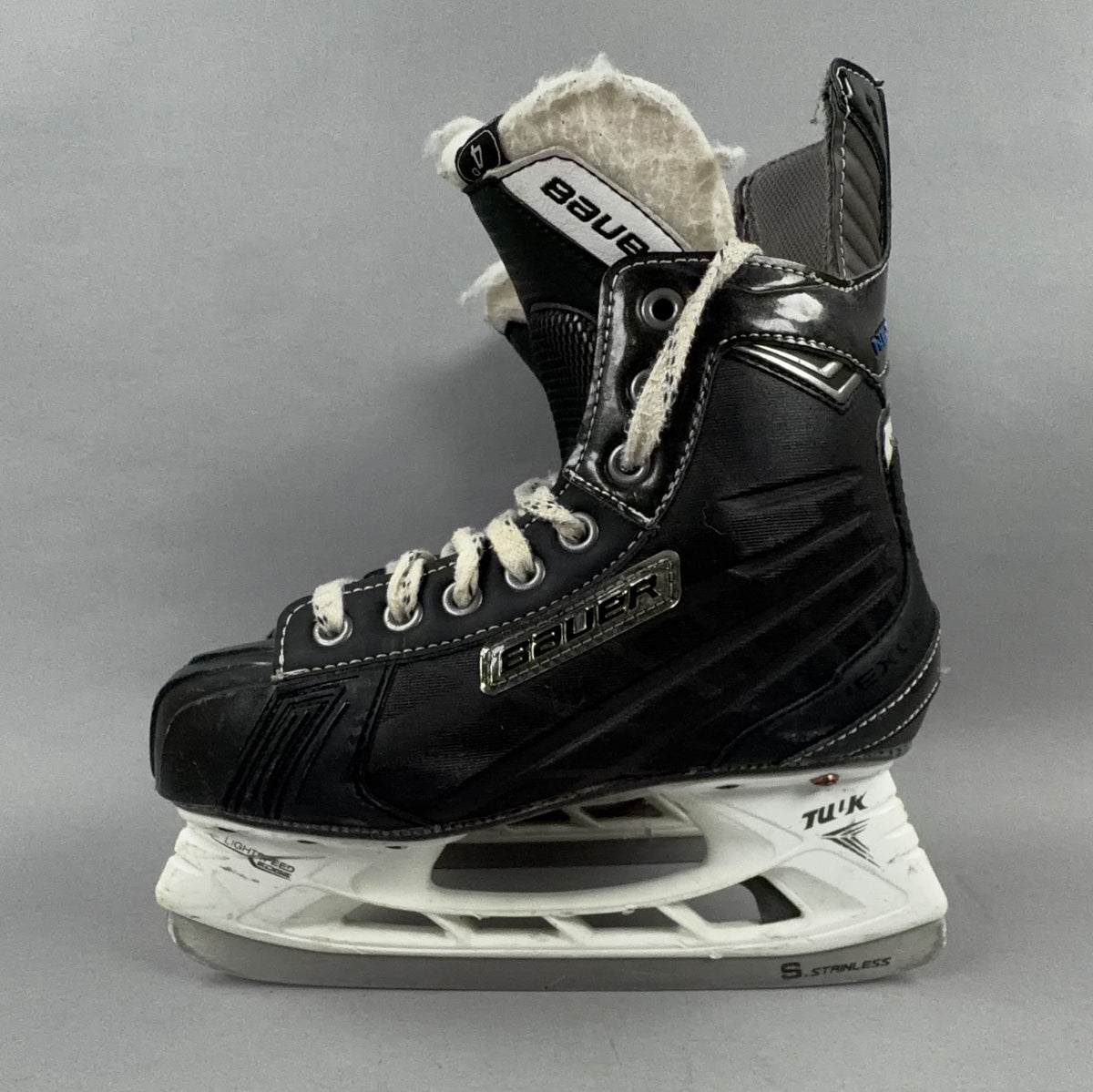 Bauer Nexus 6000 Size 4 Intermediate Hockey Skates
