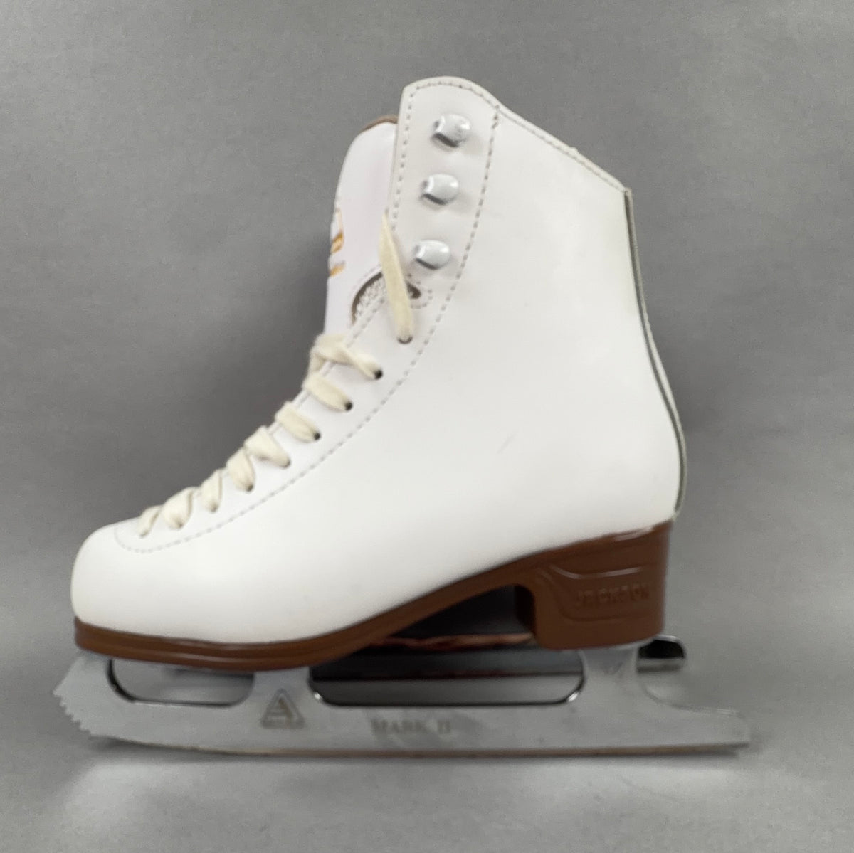 Jackson Mystique Size 2 Ice Skates