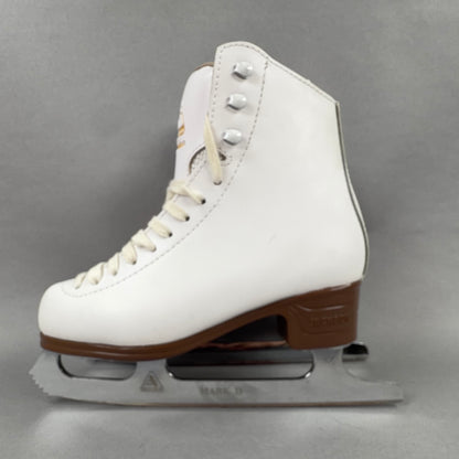 Jackson Mystique Size 2 Ice Skates