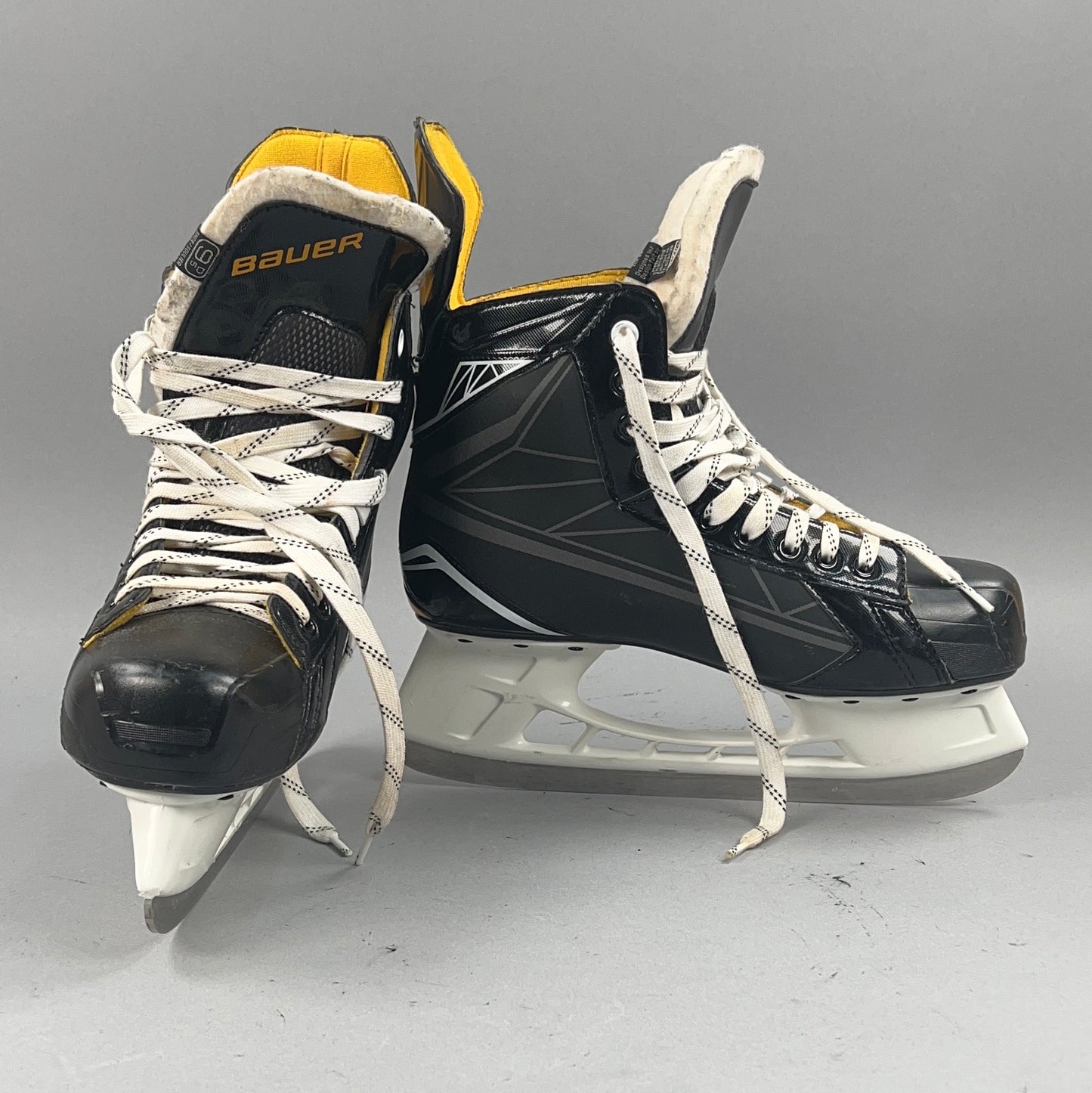 Bauer Supreme S150 Size 9.5 Senior Hockey Skates