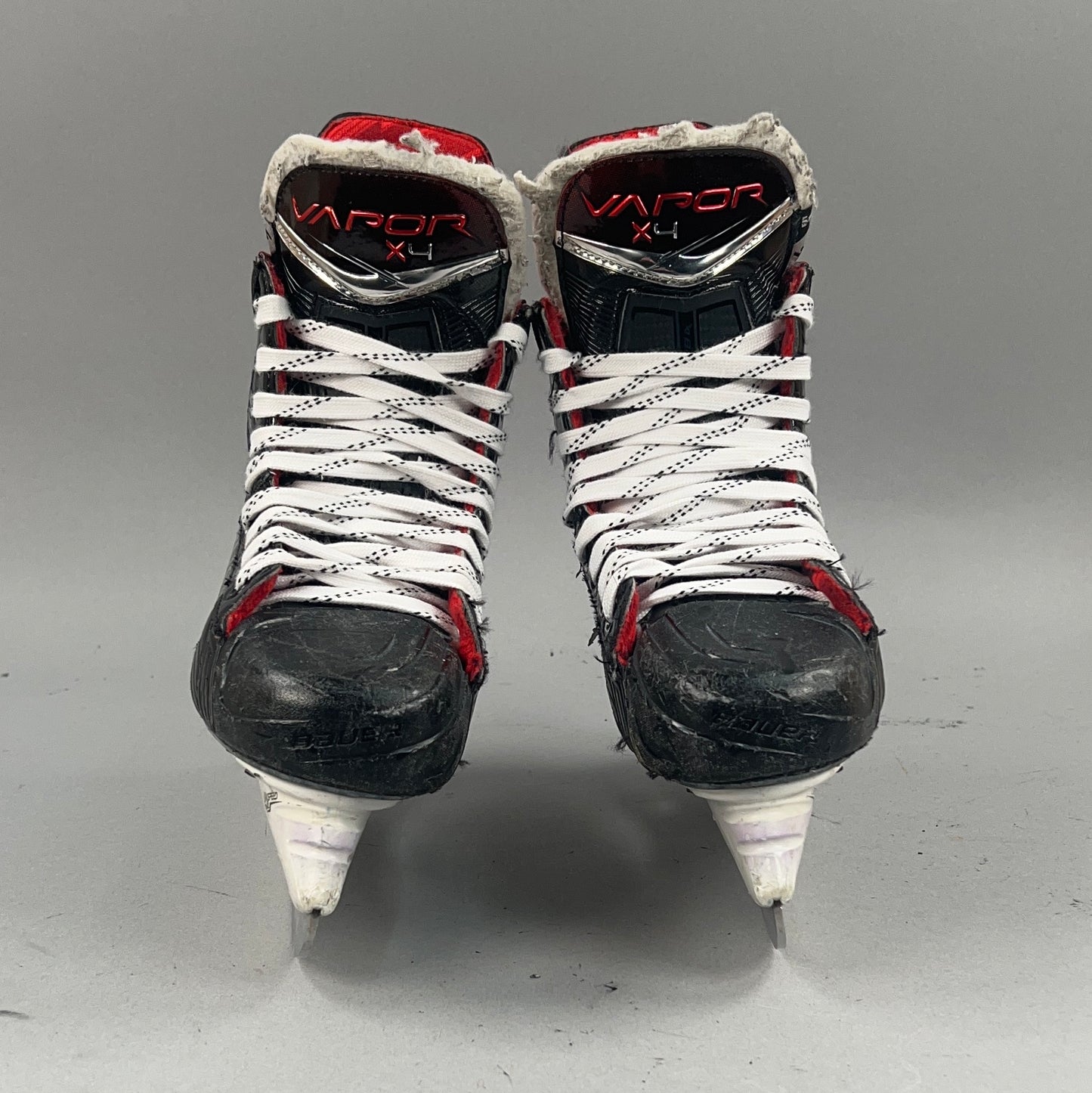 Bauer Vapor X4 Size 4 Intermediate Hockey Skates