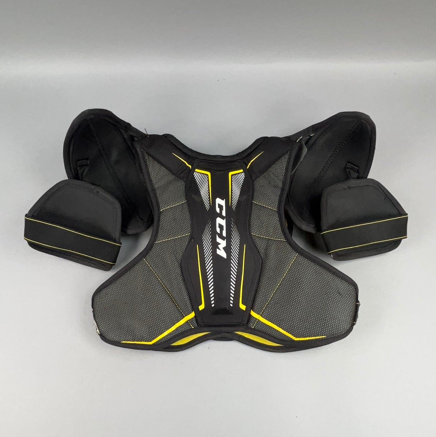CCM Tacks 9040 Junior Medium Hockey Shoulder Pads