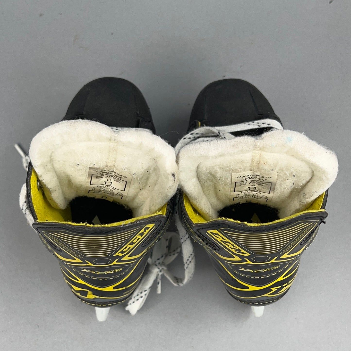 CCM Super Tacks Vector Premier Size 11Y Youth Hockey Skates