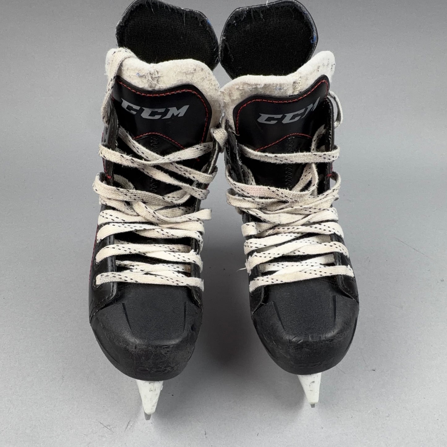 CCM FT340 Size 1 Junior Hockey Skates