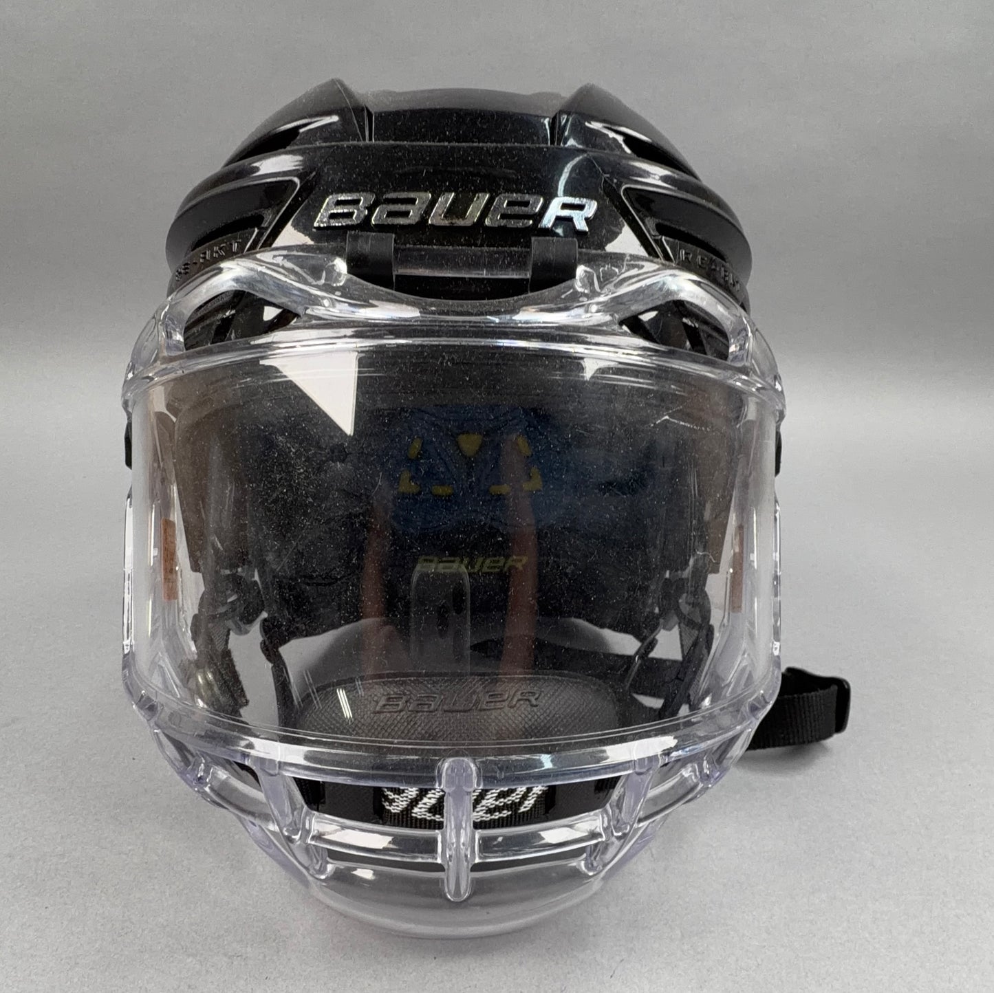 Bauer Re-Akt 150 Medium 22"-24" Hockey Helmet