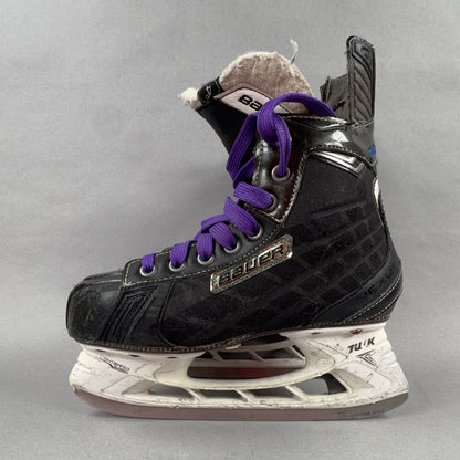 Bauer Nexus 5000 Size 4 Intermediate Hockey Skates