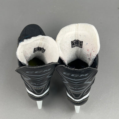 CCM Tacks 9040 Size 2 Junior Hockey Skates
