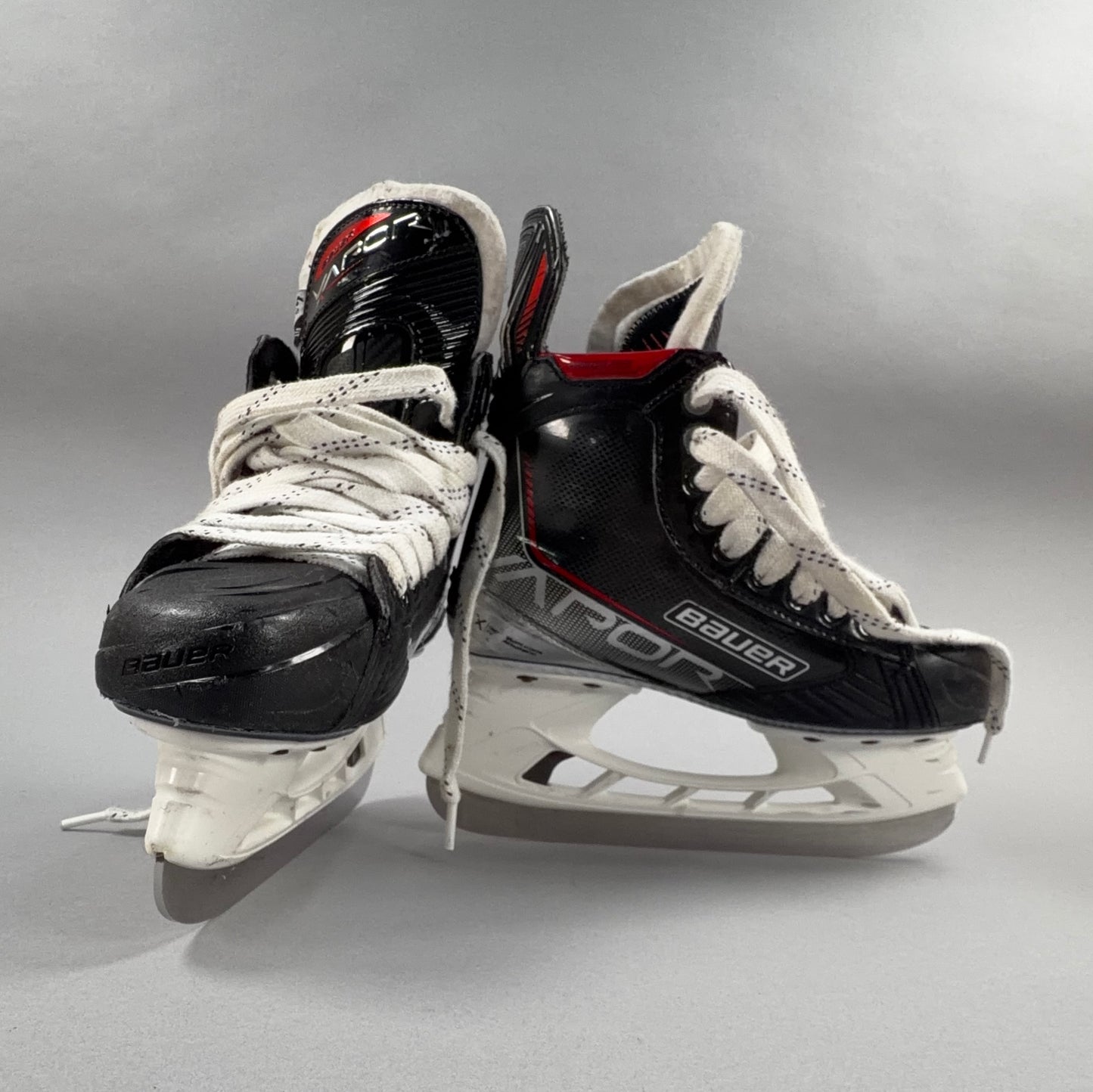 Bauer Vapor 3X Size 4.5 Intermediate Hockey Skates