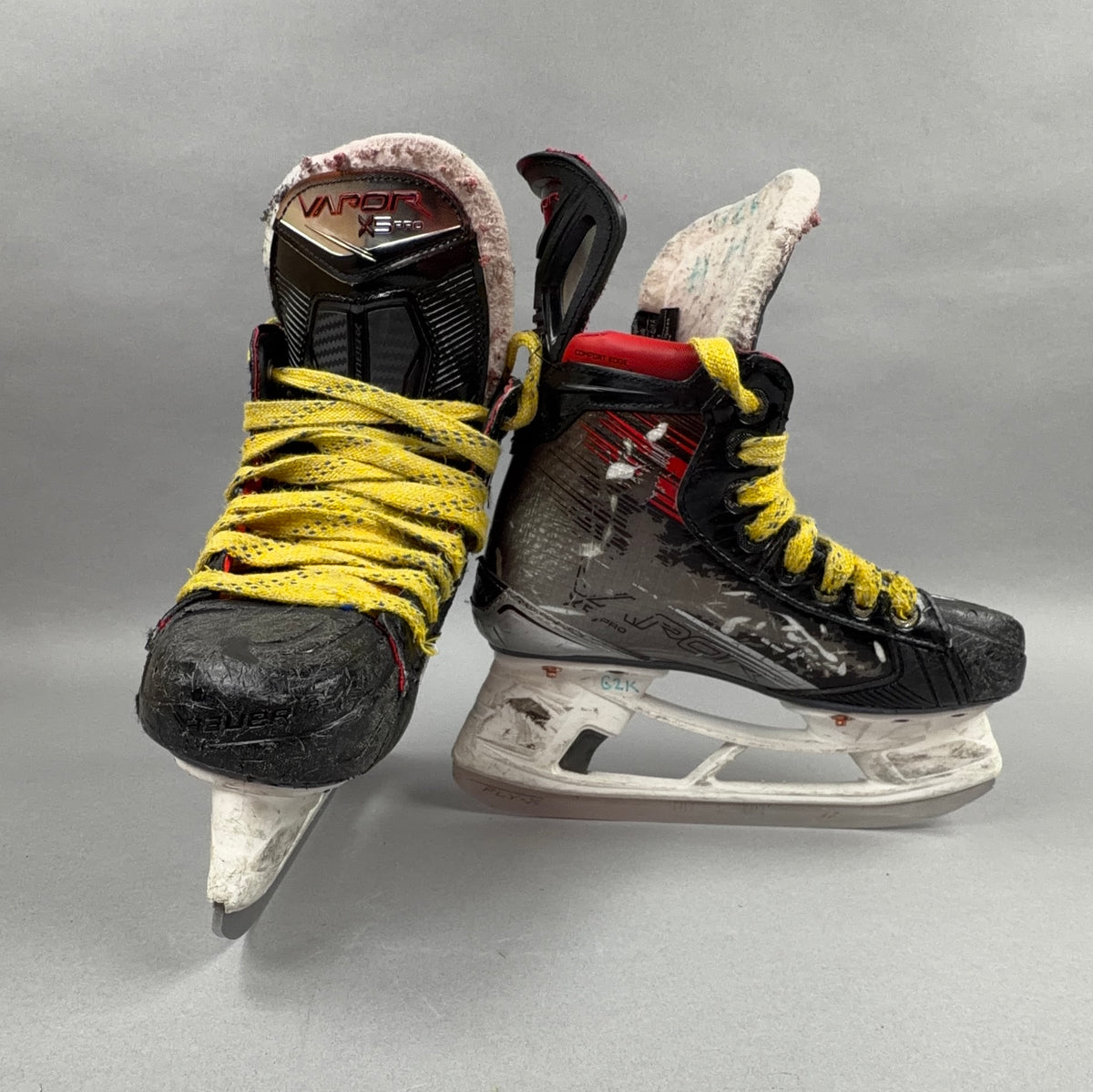 Bauer Vapor X5 Pro Size 2 Junior Hockey Skates
