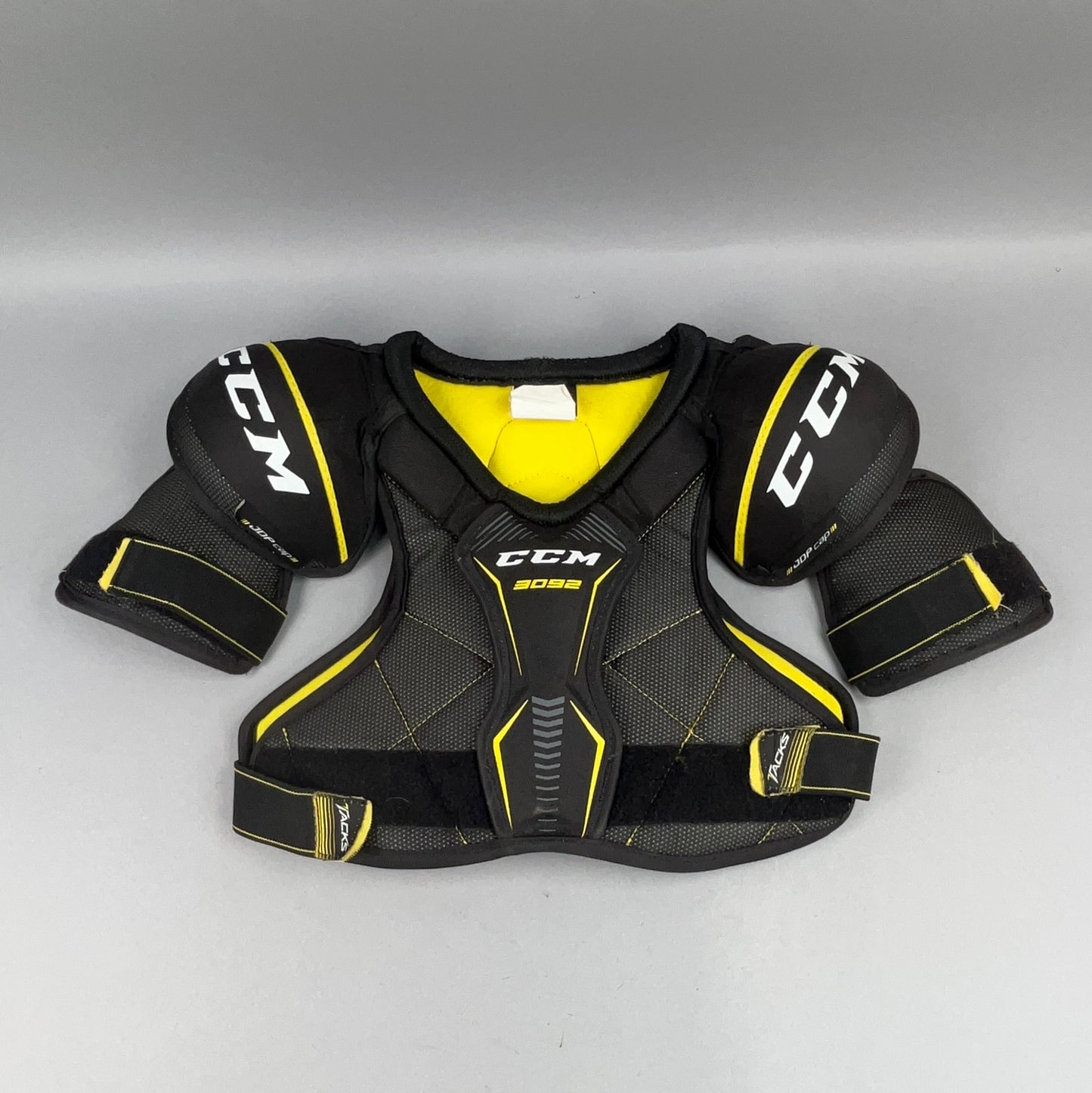 CCM Tacks 3092 Junior Small Hockey Shoulder Pads
