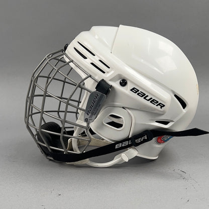 Bauer BHH2100 Medium 6 3/4" to 7 3/8" Senior Hockey Helmet