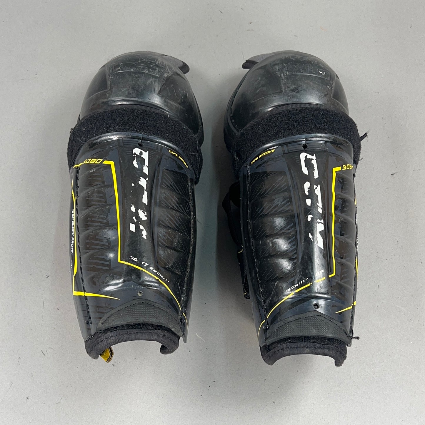 CCM Tacks 9080 Junior 11" Hockey Shin Guards