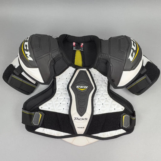 CCM Tacks 4052 Junior Large Hockey Shoulder Pads
