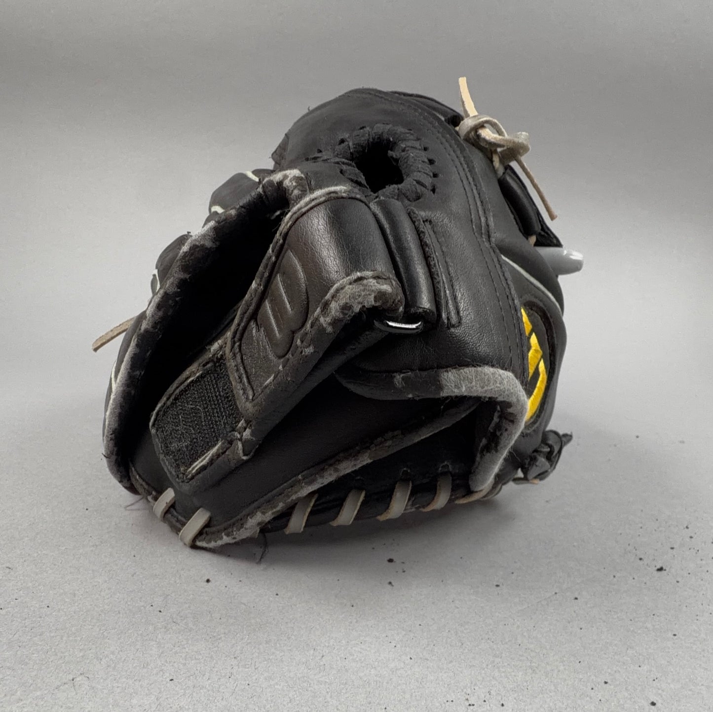Wilson A730 14" Right Hand Thrower Baseball Glove