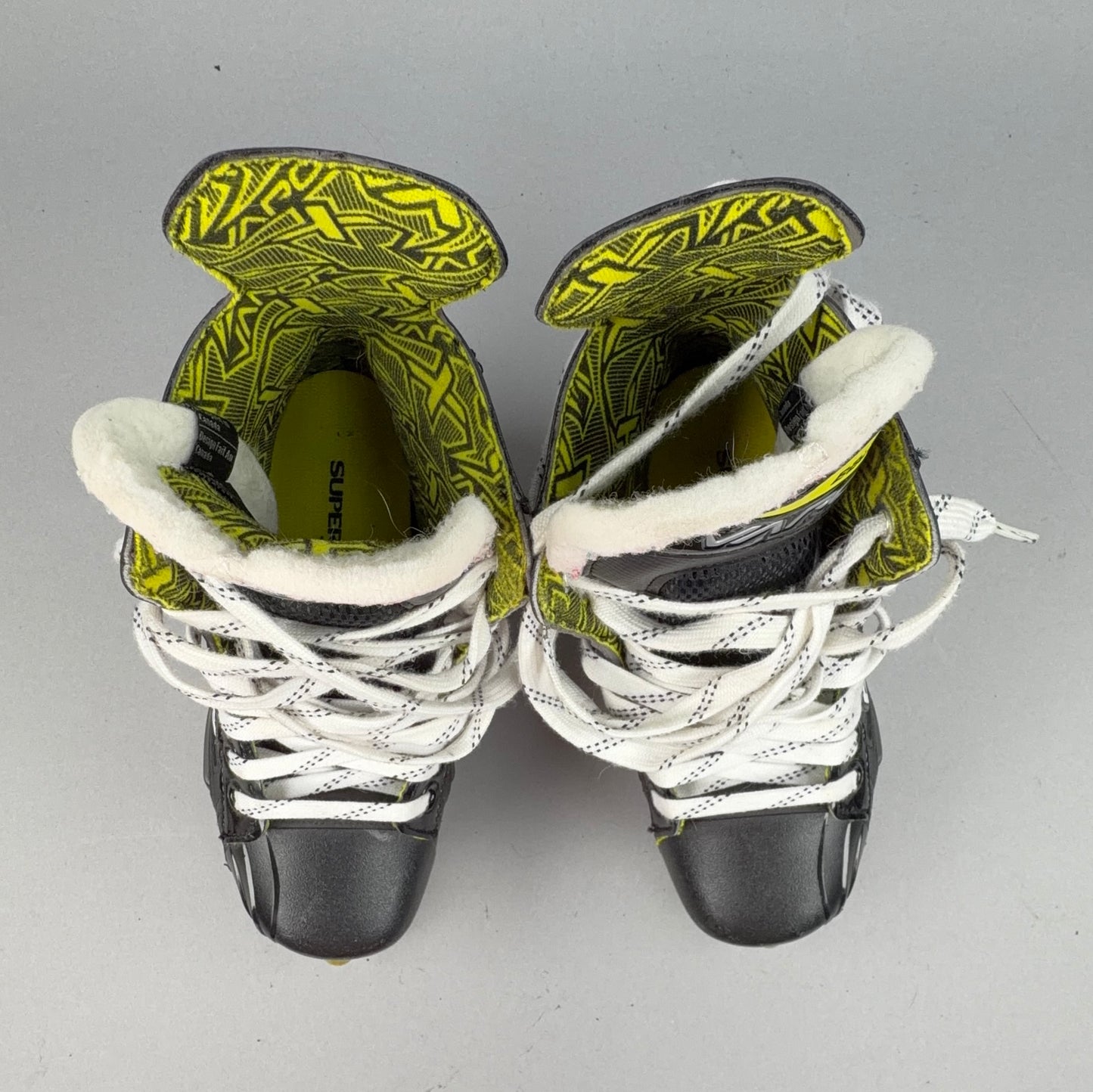 Bauer Vapor X3.5 Size 2 Inline Skates