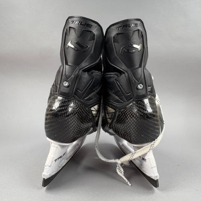 True SVH Custom Size 6.5 Intermediate Hockey Skates
